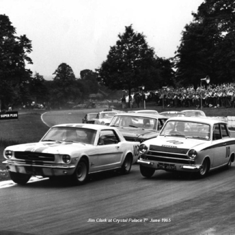 Jim encore en bagarre avec Jack Brabham à Crystal Palace en 1965